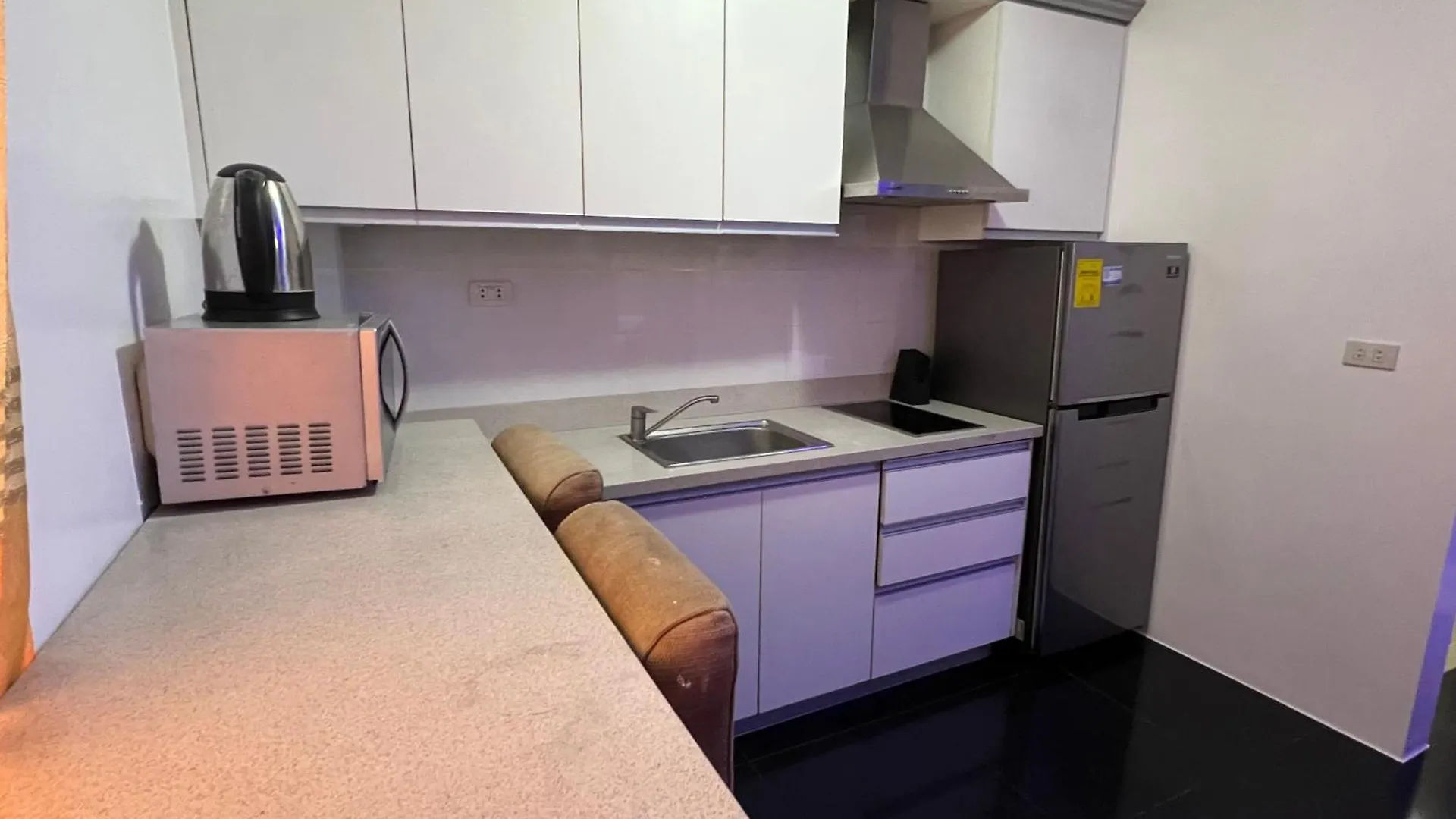 Grosvenor Square Kandi Realty Ángeles Apartamento